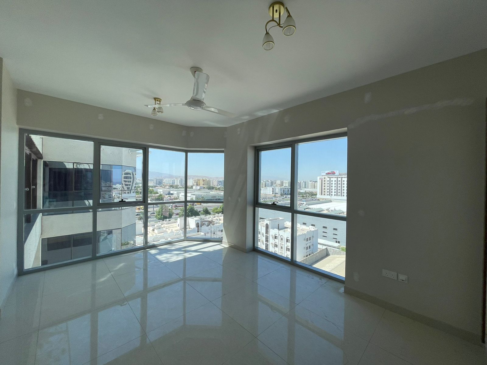 2 BR AMAZING FLAT WITH BALCONY AND SEA VIEW